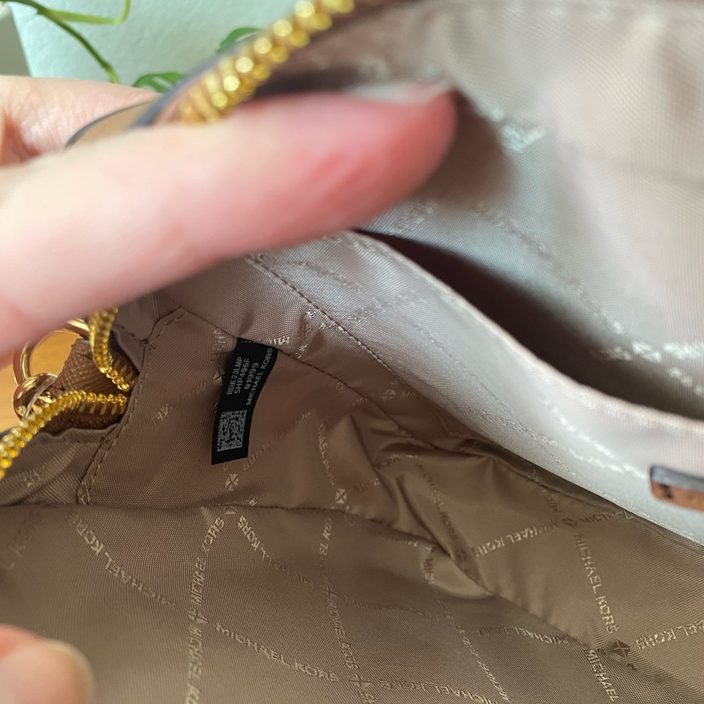 ♦️SOLD♦️ Michael Kors Large Leather Jet Set Item East West Crossbody Brown - Picture 10 of 15